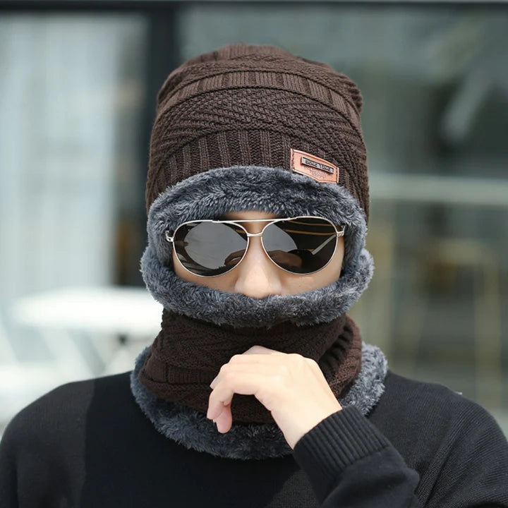 Attractive Woolen Head & Neck Caps (Snow Proof)